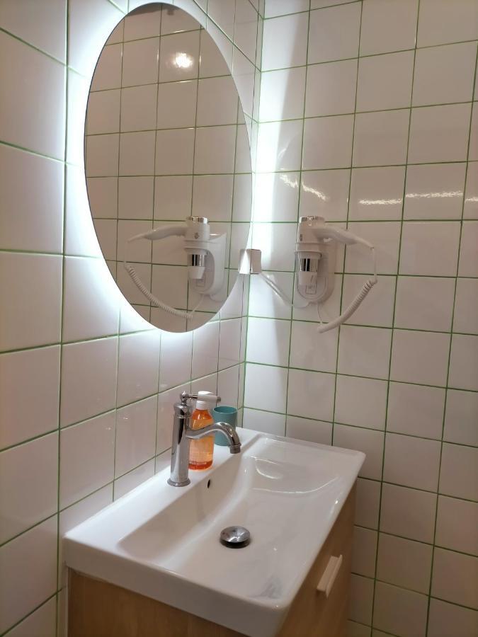 Hotel Jacuzzi *